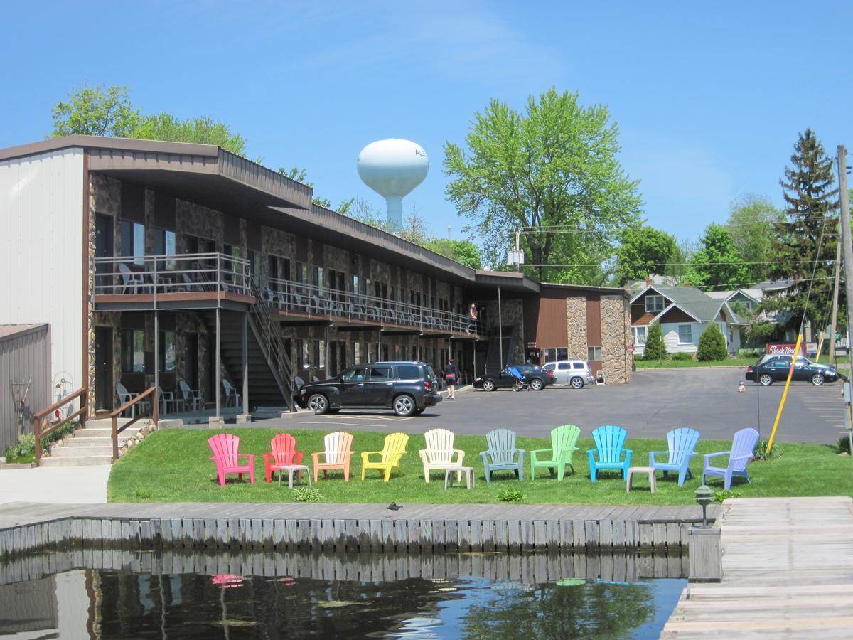 Otter Creek Inn Alexandria Bay Exterior foto